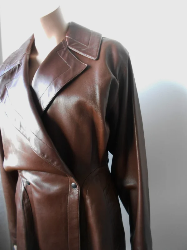 Women's Prairie Rose Cowhide Button-Up Jacket - Image 7
